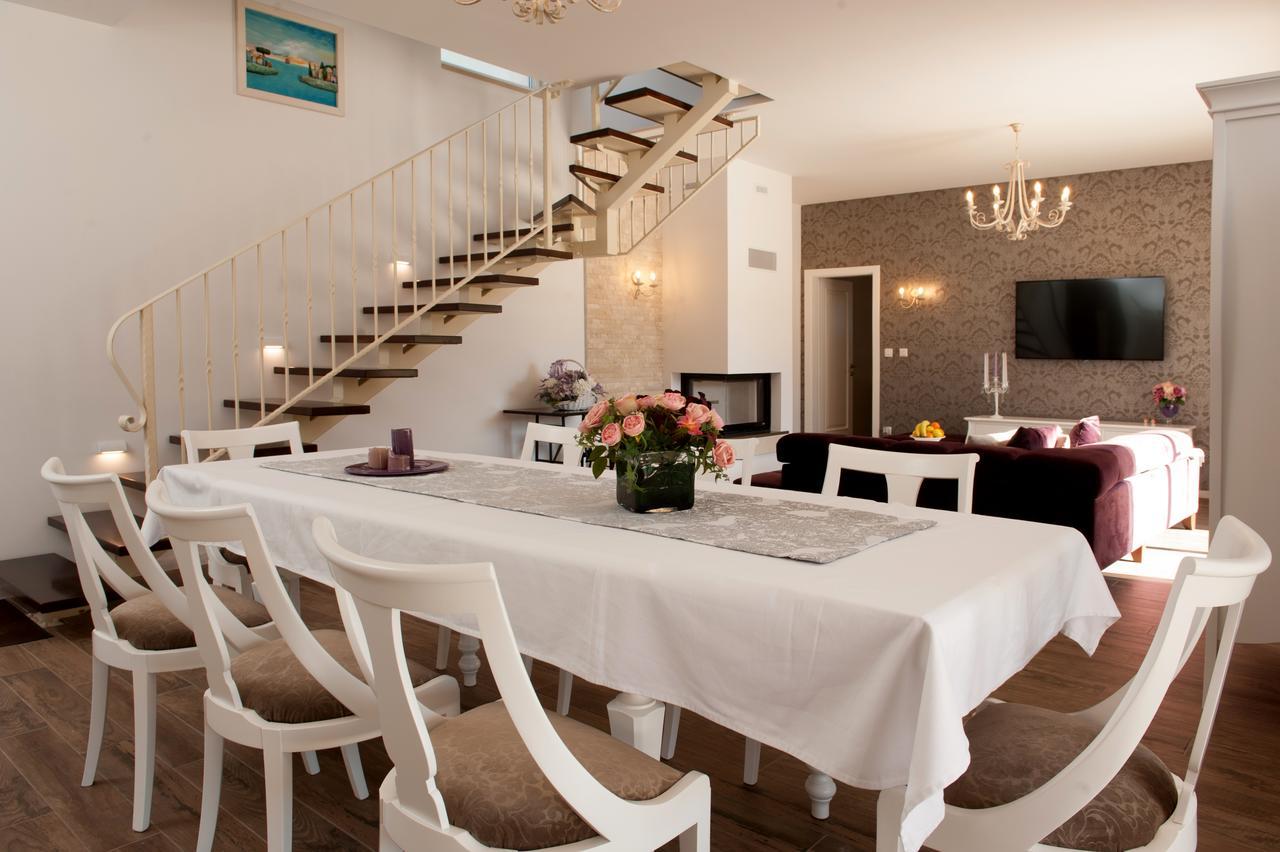 Luxury Villa Kate - In Lucice Bay With Turquoise Sea, Amazing Seaviews, And Heated Pool Milna  Exterior foto