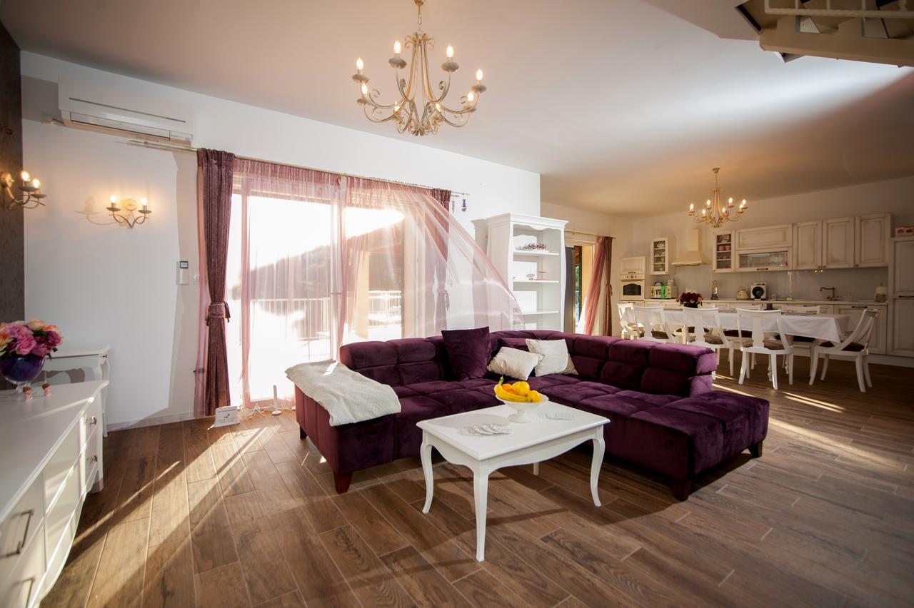 Luxury Villa Kate - In Lucice Bay With Turquoise Sea, Amazing Seaviews, And Heated Pool Milna  Exterior foto