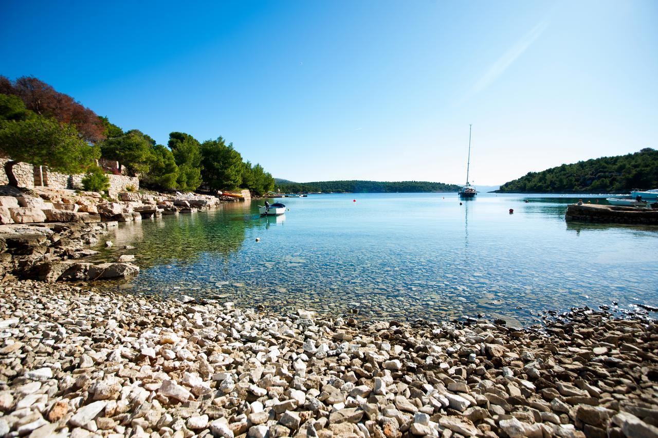 Luxury Villa Kate - In Lucice Bay With Turquoise Sea, Amazing Seaviews, And Heated Pool Milna  Exterior foto
